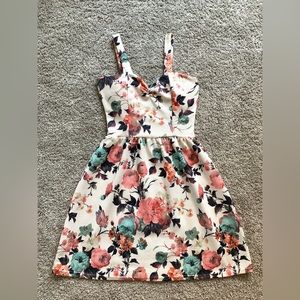 EUC Floral summer dress